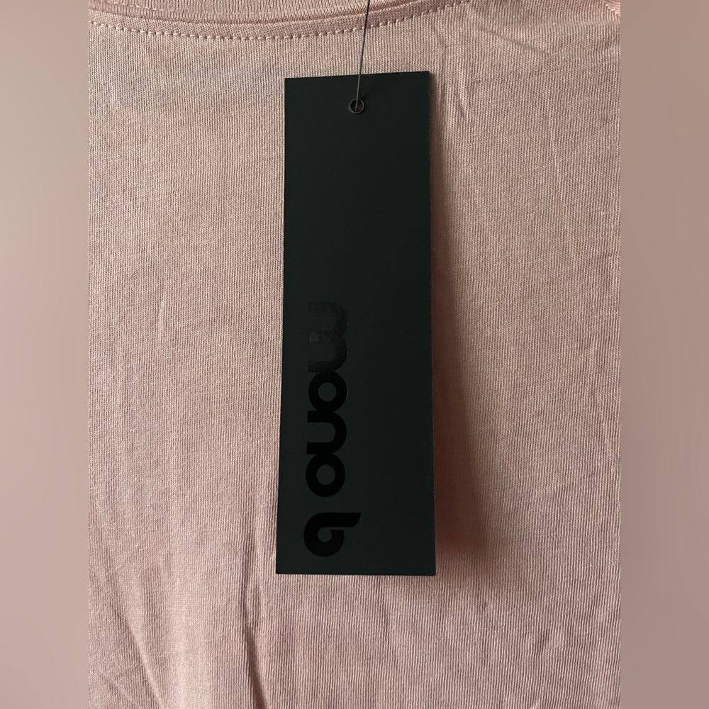 NWT Mono B Draped Back Tee Pink
NWT - Picture 2 of 5